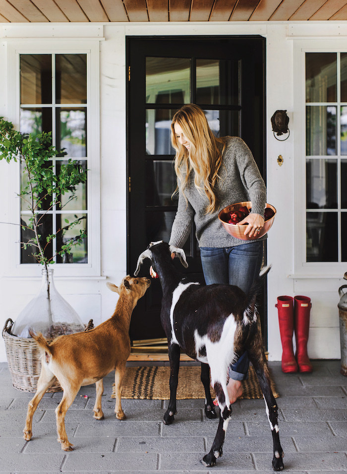 Chloe Mackintosh of Boxwood Avenue Talks Living the Simple Life